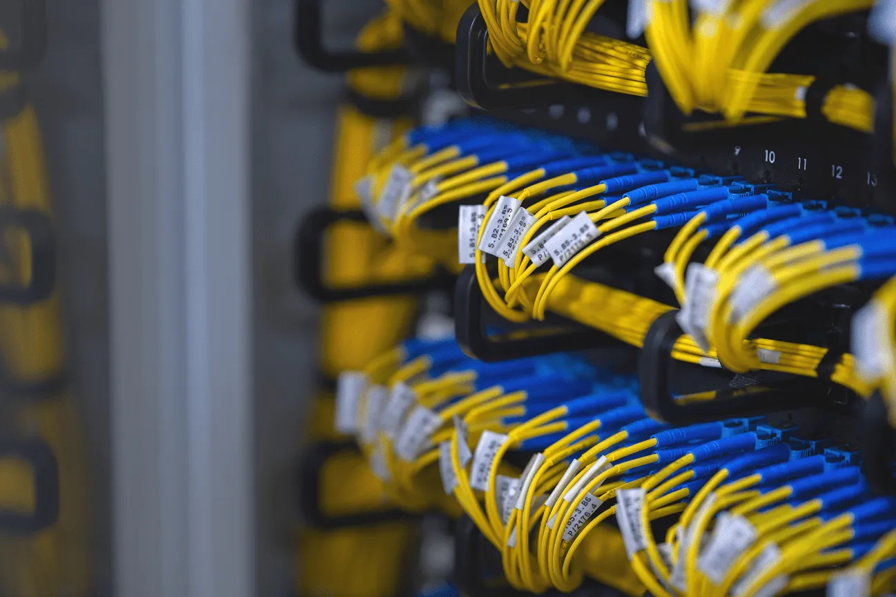 Basics of Fiber Optics and Data Center Cabling